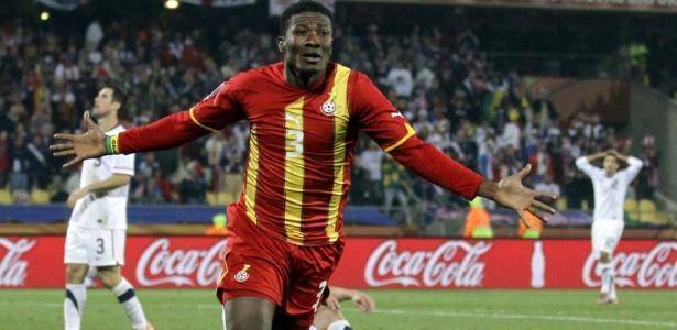 asamoah-gyan-comemoragol-de-gana