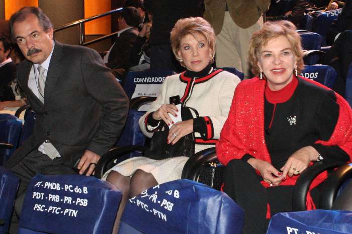 4CD3A521915E4146948453B676380A0A