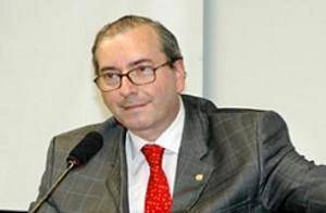 eduardocunha-300x196