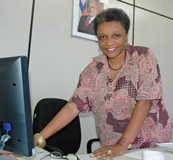 luiza_bairros_revista_raca