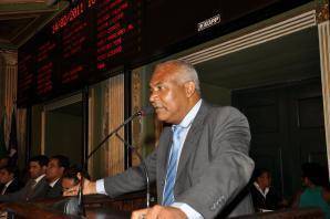 gilmar santiago cotas para negros em concurso