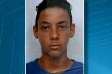 garoto-baleado-por-pm