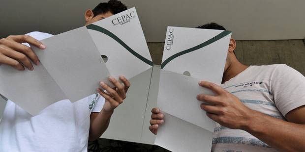 20120820224423406795e