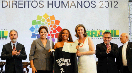 levante-e-dilma MST 0