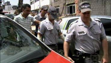 pm coloca fogo em jovens