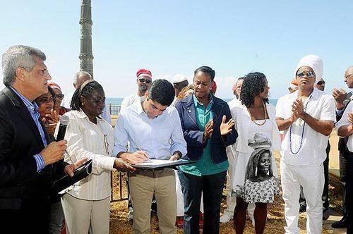 ACM Neto quer sistema de cotas raciais