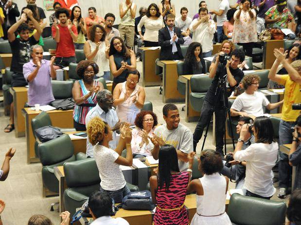 manifestanteseducacaoalespdiv