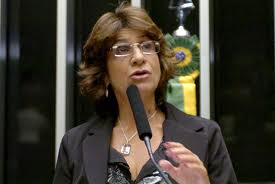 ex-ministra