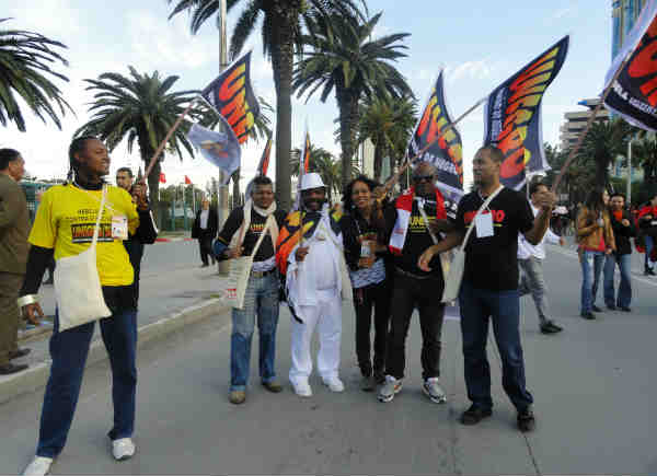unegro na marcha de abertura