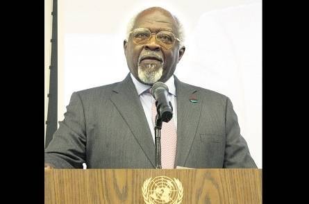 Filho de Marcus Garvey visita Salvador para divulgar o Panafricanismo