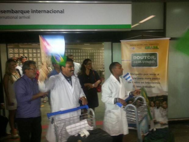 'Esperamos que o povo brasileiro nos respeite', diz médica cubana