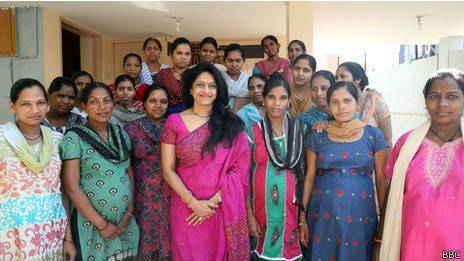 Demanda por barrigas de aluguel cria 'fábrica de bebês' na Índia