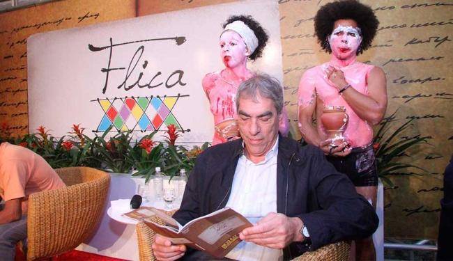 Ativistas acusam palestrante de racismo na Flica