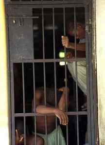 O CÁRCERE É DEMOCRATICAMENTE DESUMANO, A INDIGNAÇÃO É QUE PERMANECE SELETIVA.