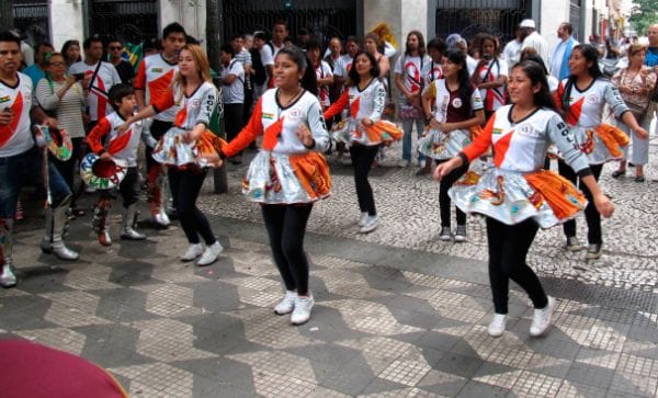 folclore-606x36753581