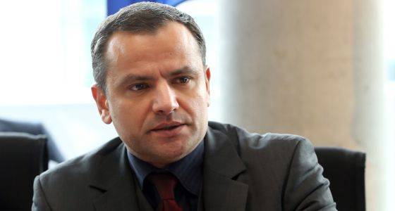 Um escândalo de pornografia infantil constrange governo de Merkel