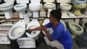 celular_banheiro_onu4