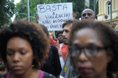 Protesto pela morte dos cinco jovens assassinados por PMs
