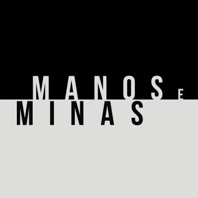 Logo do programa "Manos e Minas", o nome do programa em preto e branco